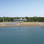 Luxury Camp At Union Lido Resort