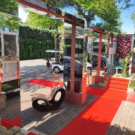 Luxury Camp At Union Lido 5*
